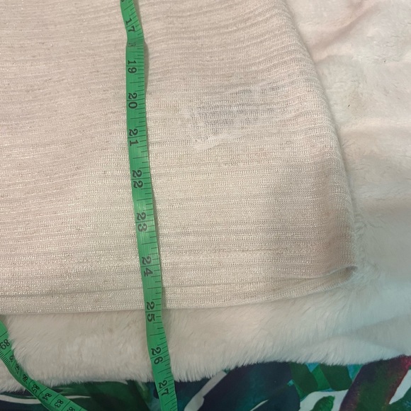 Banana Republic M Sheer Ivory Striped Flutter Sleeve Preppy Classic Feminine Top - Picture 6 of 8